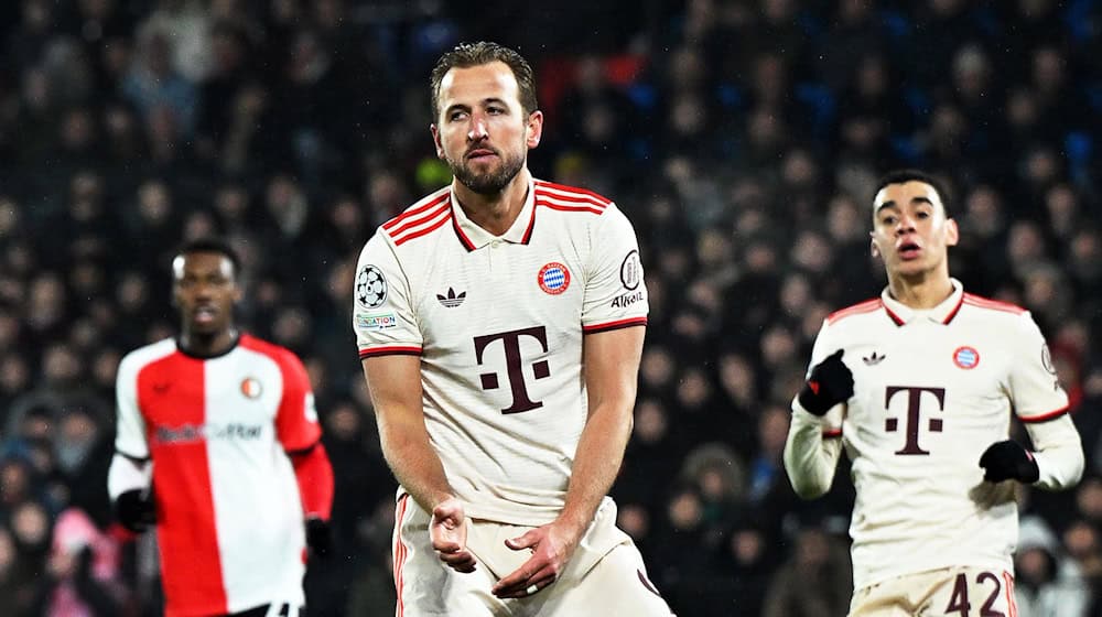 Pure Verzweiflung: Harry Kane (l) und Jamal Musiala (r) hatten kein Schussglück. / Foto: Federico Gambarini/dpa