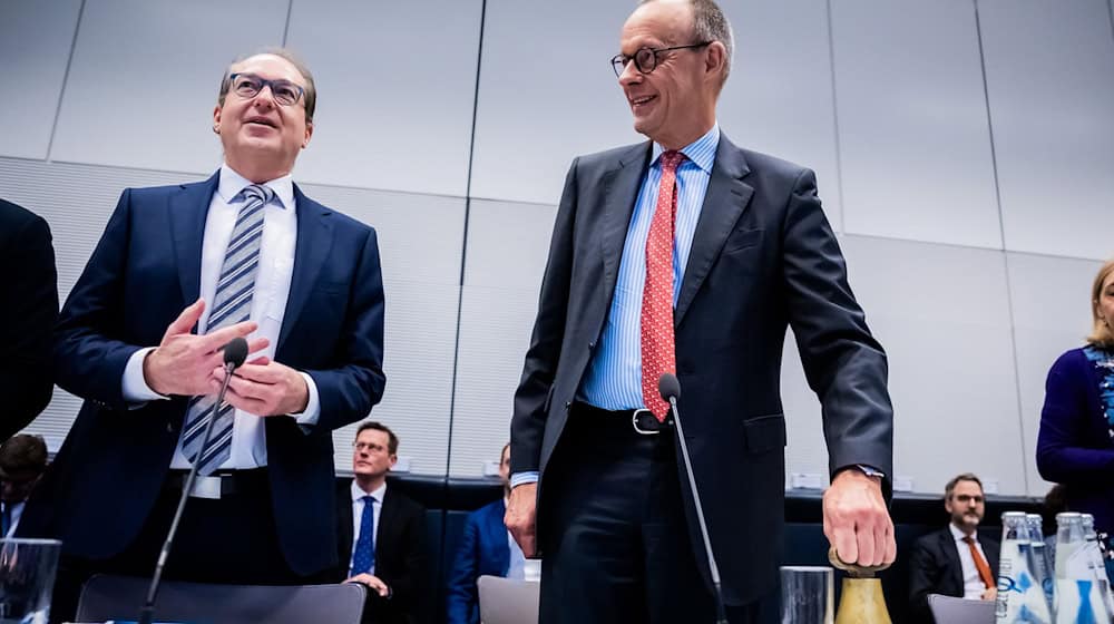 Zu Gast bei der CSU: Friedrich Merz wird in Seeon erwartet. (Archivbild) / Foto: Christoph Soeder/dpa