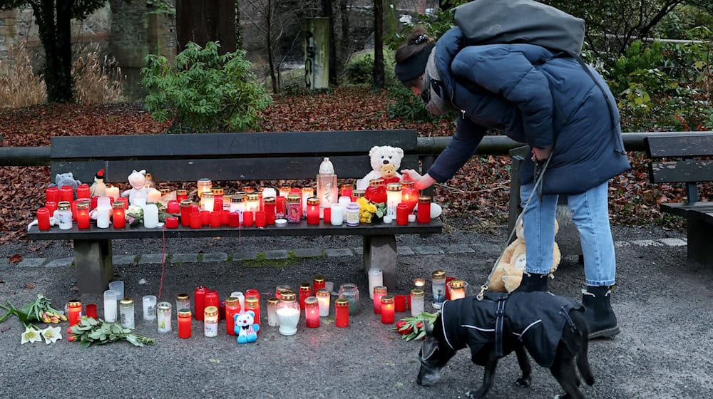 Die Betroffenheit in Aschaffenburg ist nach dem tödlichen Angriff auf die Kindergartengruppe groß. / Foto: Daniel Löb/dpa