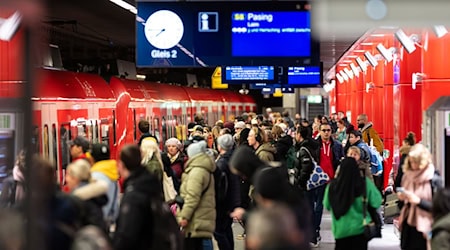 Ein Wochenende lang werden keine S-Bahnen durch den Stammstrecken-Tunnel unter der Münchner Innenstadt fahren. (Archivbild) / Foto: Lukas Barth/dpa