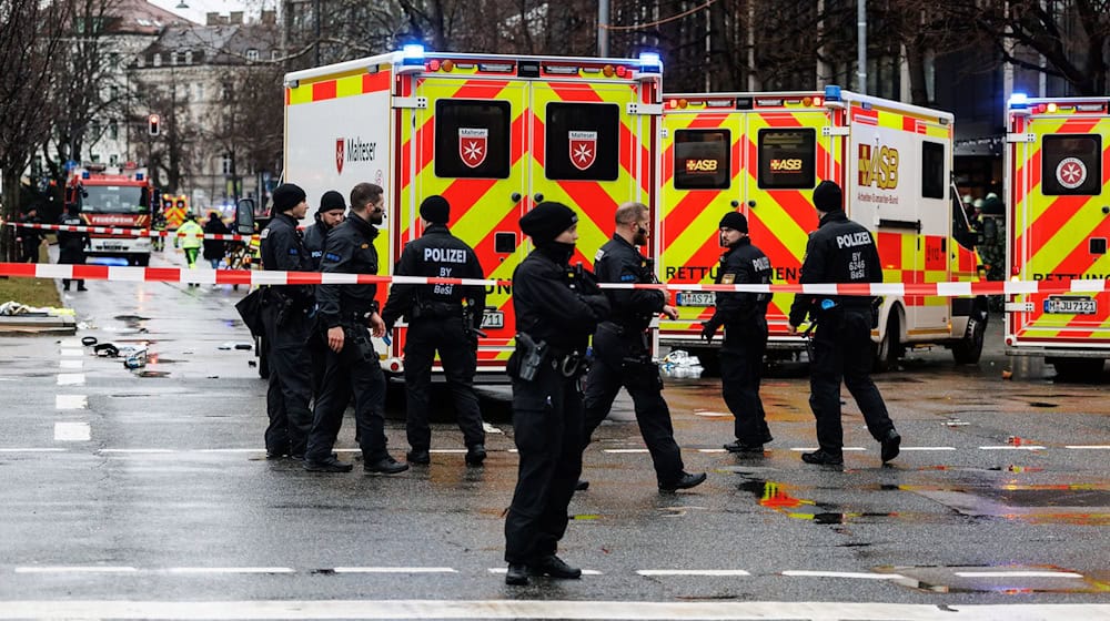 Der Vorfall gegen 10.30 Uhr löste einen Großeinsatz aus. / Foto: Matthias Balk/dpa