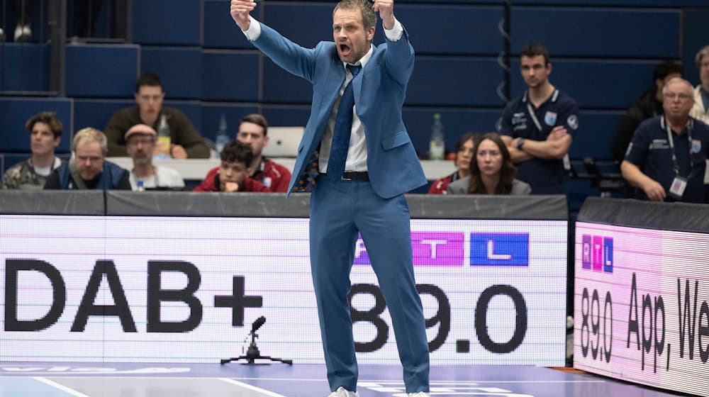 Janis Gailitis hat mit dem MBC überraschend den BBL-Pokal gewonnen. / Foto: Sebastian Kahnert/dpa