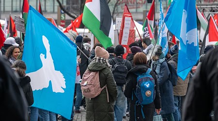 In München gab es am Samstag mehrere Demonstrationen - unter anderem auch gegen die Sicherheitskonferenz.  / Foto: Armin Weigel/dpa