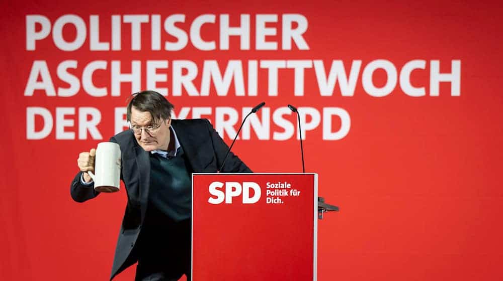 Trat für die SPD als Hauptredner beim politischen Aschermittwoch in Vilshofen an: Karl Lauterbach. / Foto: Lukas Barth/dpa