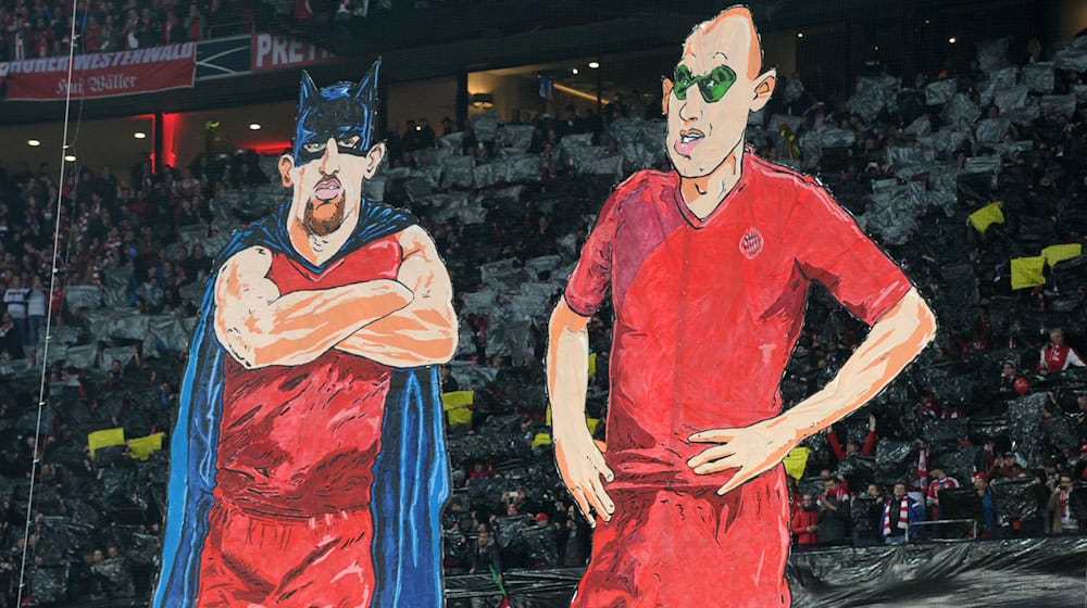 Um diese beiden ging es: Franck Ribéry und Arjen Robben als Batman und Robin.  / Foto: Tobias Hase/Deutsche Presse-Agentur GmbH/dpa