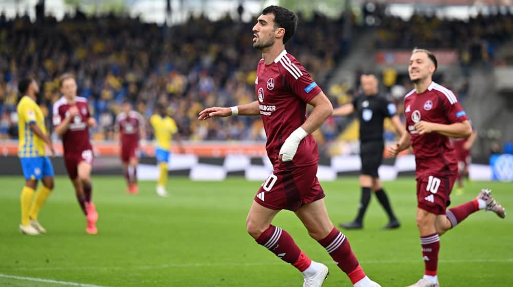 Mann des Tages: Nürnbergs Nürnbergs Mahir Emreli. / Foto: Swen Pförtner/dpa