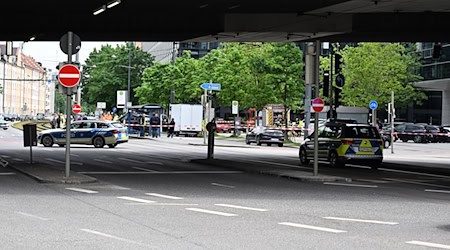 Die Polizei spricht weiterhin von einem Unfall.  / Foto: Felix Hörhager/dpa