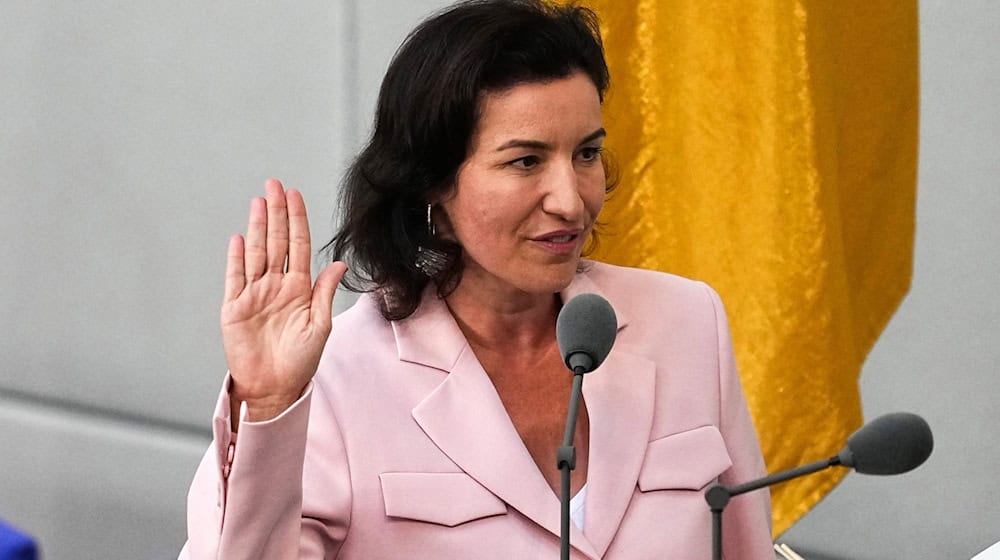 Nach ihrer Vereidigung zur neuen Forschungs- und Raumfahrtministerin hat sich Dorothee Bär viel vorgenommen. (Archivbild) / Foto: Michael Kappeler/dpa