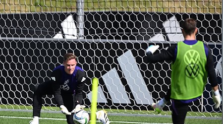 Zurück im DFB-Tor: Marc-André ter Stegen beim Training der Nationalmannschaft.  / Foto: Federico Gambarini/dpa