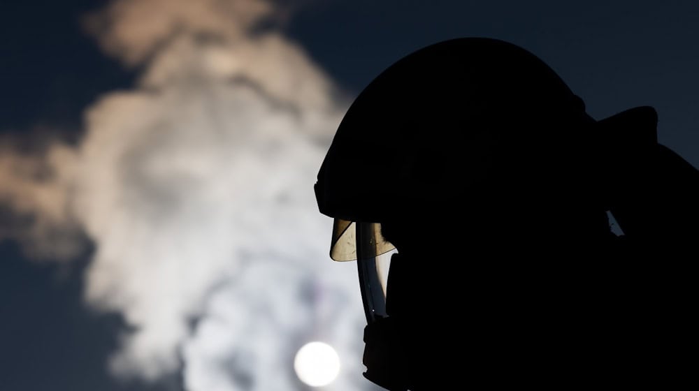 Die Einsatzkräfte rückten in der Nacht aus. (Symbolbild) / Foto: Rolf Vennenbernd/dpa