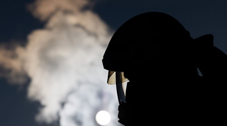 Die Einsatzkräfte rückten in der Nacht aus. (Symbolbild) / Foto: Rolf Vennenbernd/dpa