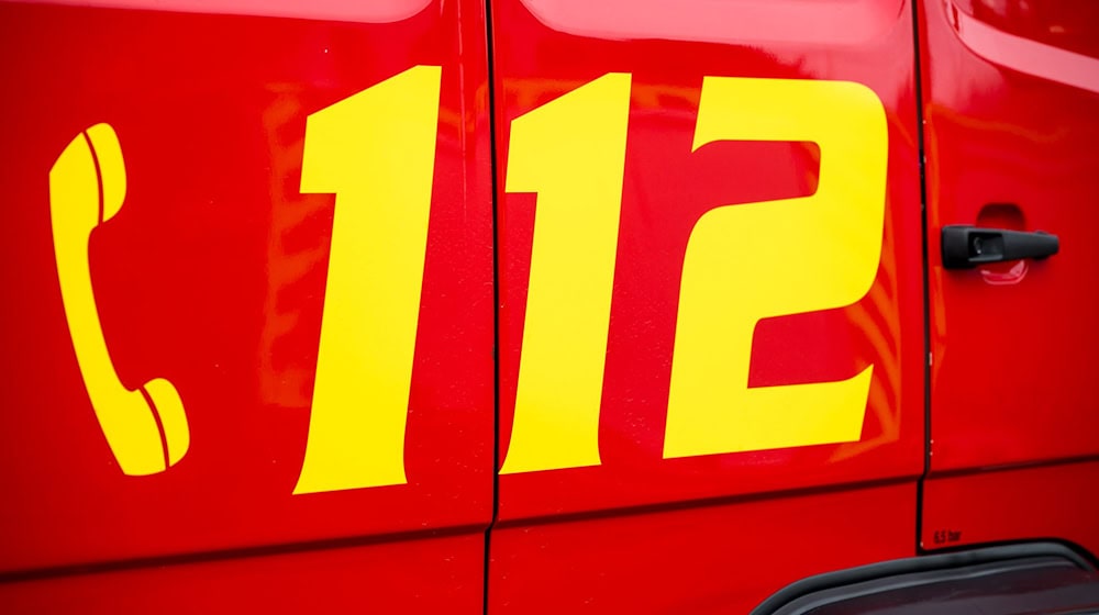 Die Feuerwehr evakuierte den Discounter. (Symbolbild) / Foto: Daniel Vogl/dpa
