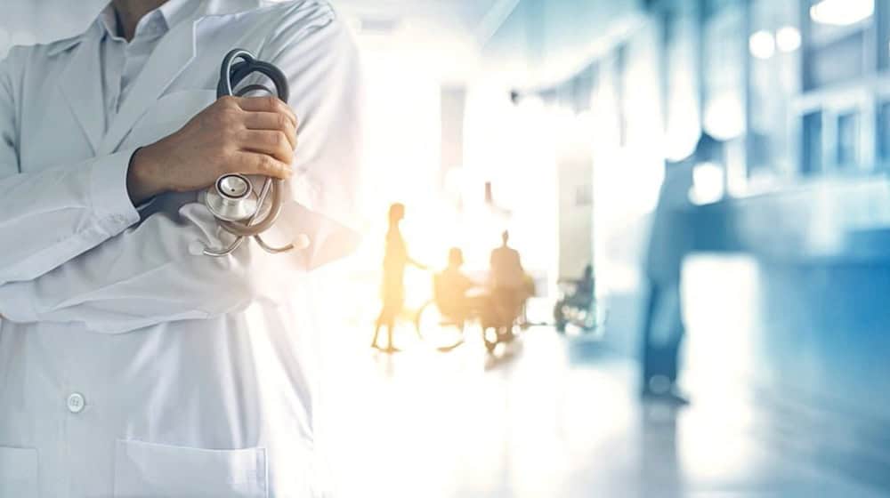 Im Gegensatz zum Freizeitkonsum gelten für medizinische Anwendungen klare pharmazeutische Standards. / Bild: tungnguyen0905 auf Pixabay