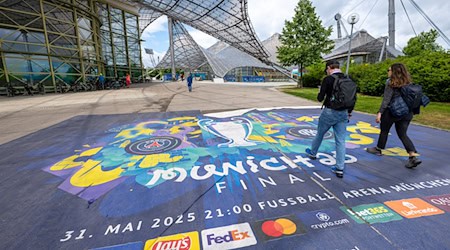 23.000 Fans haben in der Fanzone im Olympiapark Platz / Foto: Peter Kneffel/dpa