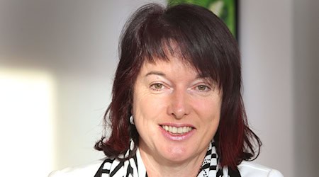 Die Ostallgäuer Landrätin Maria Rita Zinnecker (CSU), hier nach ihrer ersten gewonnen Wahl 2014, will nach zwei Amtszeiten aufhören und im Jahr 2026 nicht erneut kandidieren. (Archivbild) / Foto: picture alliance / dpa