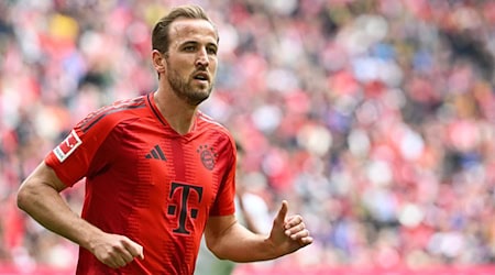 Harry Kane kann beim möglichen Münchner Meisterstück in Leipzig wegen einer Gelb-Sperre nicht mitwirken. / Foto: Peter Kneffel/dpa