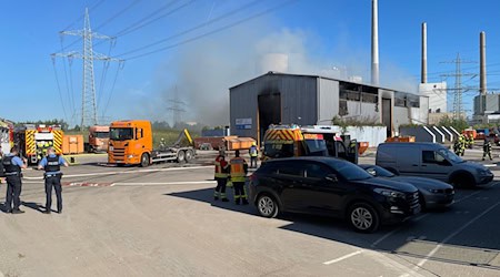 Verletzt wurde bei dem Brand niemand - doch der Schaden ist hoch. / Foto: Mike Seeboth/dpa