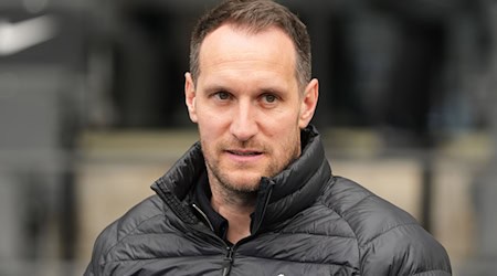 Fürths Sportdirektor Stephan Fürstner hat einen weiteren Spieler verpflichtet. / Foto: Soeren Stache/dpa