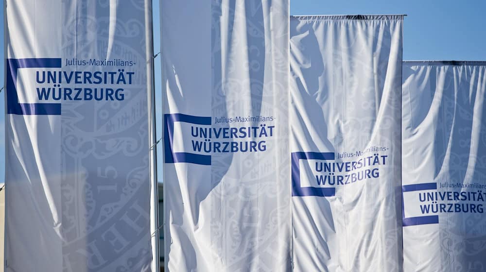 Die Uni Würzburg ist einen Schritt weiter im Rennen um den Titel als Exzellenzuniversität. (Archivbild) / Foto: picture alliance / dpa
