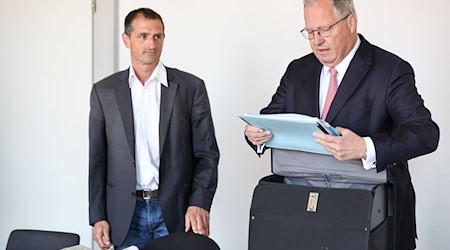 Die vor rund zwei Jahren verhängte Geldstrafe wegen Betrugs gegen den Bürgermeister von Langenzenn ist nun rechtskräftig. (Archivbild) / Foto: -/dpa