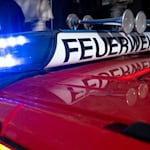 Die Feuerwehr rückte am Freitagabend zu einem Brand in Leinburg (Landkreis Nürnberger Land) aus. (Symbolbild) / Foto: Sven Hoppe/dpa