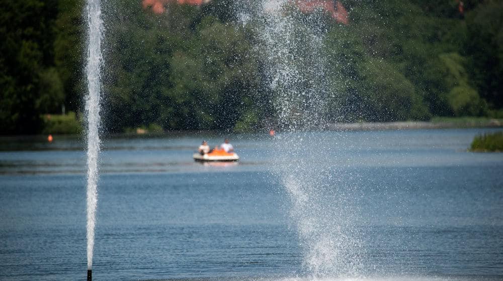 Die Polizei hat einen Mann am Wöhrder See wegen sexueller Belästigung festgenommen. (Archivbild) / Foto: Daniel Karmann/dpa