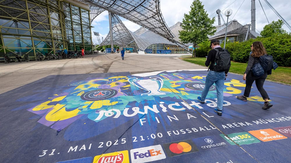 23.000 Fans haben in der Fanzone im Olympiapark Platz / Foto: Peter Kneffel/dpa