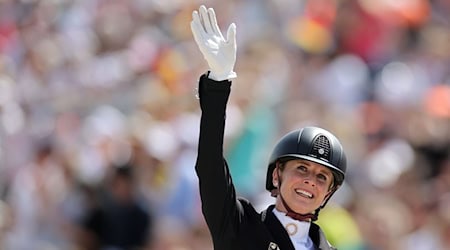 Jessica von Bredow-Werndl holt in München den zweiten Sieg. / Foto: Rolf Vennenbernd/dpa