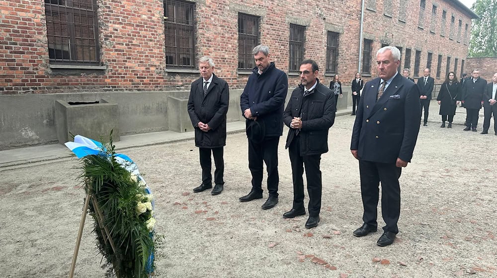 «Nie wieder»: Die CSU-Fraktion besucht Auschwitz. / Foto: -/dpa