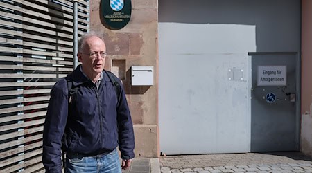Der Jesuitenpater Jörg Alt stand wegen Klimaprotesten bereits mehrmals vor Gericht. (Archivbild) / Foto: Daniel Löb/dpa