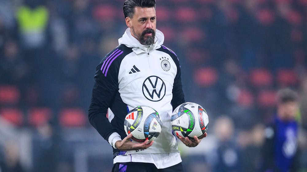 Sandro Wagner wird Trainer in Augsburg. / Foto: Tom Weller/dpa