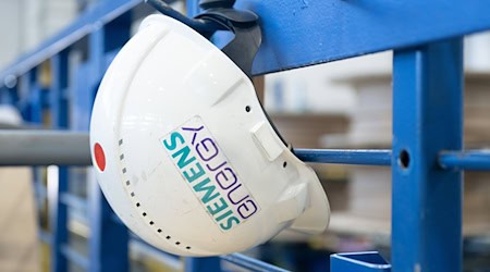 Nach Jahren der Krise ist Siemens Energy auf dem Weg zu einem sehr soliden Jahr. / Foto: Sebastian Kahnert/dpa