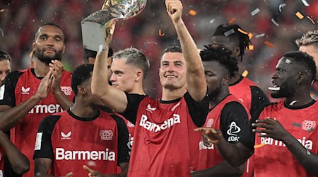 Im vergangenen Jahr jubelte noch Bayer Leverkusen als Supercup-Gewinner. / Foto: Bernd Thissen/dpa