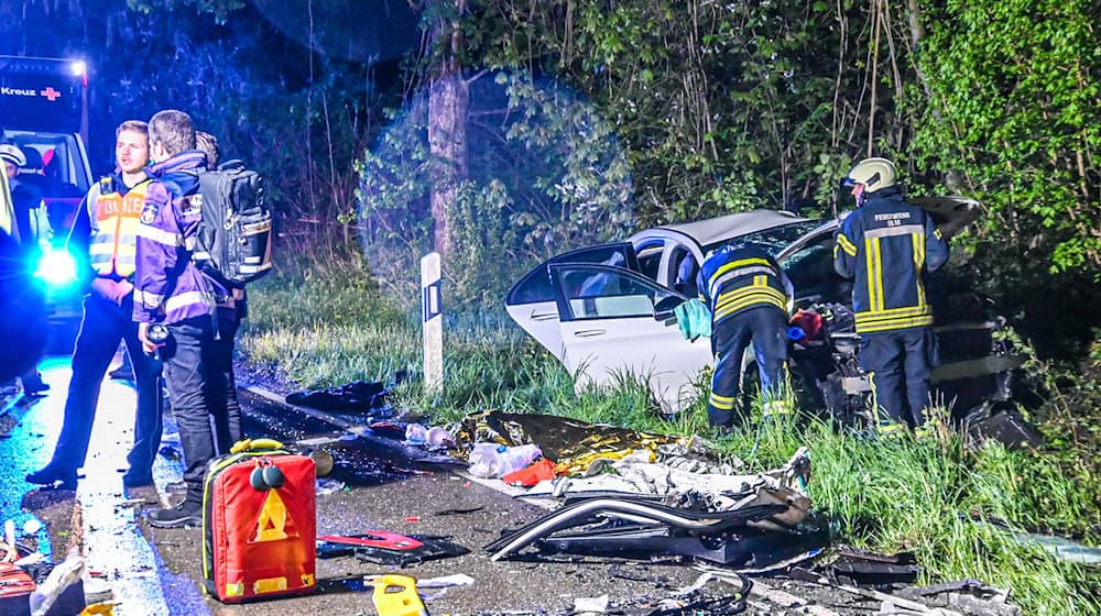 Zu einem Unfall mit vier Toten liegt nun ein Gutachten vor. (Archivbild) / Foto: Simon Zeiher/onw-images/dpa