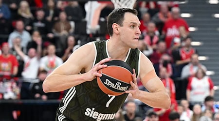 Johannes Voigtmann und die Bayern-Basketballer sind in den Playoffs auf Halbfinal-Kurs. / Foto: Sven Hoppe/dpa