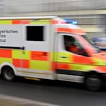 Zwei Kinder mussten nach dem Vorfall im Krankenhaus behandelt werden. (Symbolbild) / Foto: Peter Kneffel/dpa