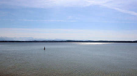 Blick auf den Starnberger See. (Archivbild) / Foto: Karl-Josef Hildenbrand/dpa