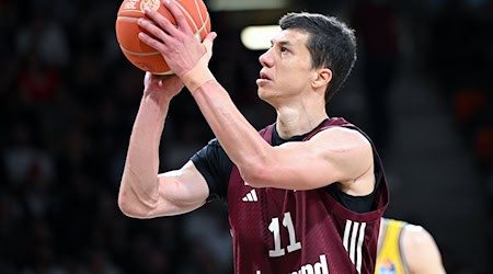 Vladimir Lucic und die Bayern-Basketballer stehen in den Playoffs unter Druck. / Foto: Sven Hoppe/dpa