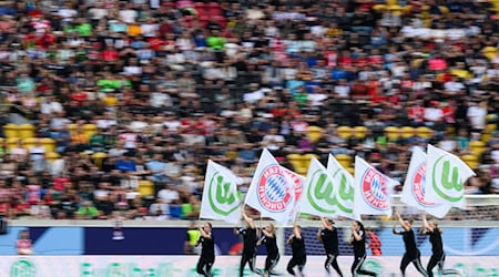 Wie im Vorjahr spielen Bayern München und der VfL Wolfsburg um den Supercup im Frauenfußball. / Foto: Robert Michael/dpa