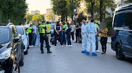 Die Polizei sucht mit einem Großaufgebot nach dem dritten Mann. / Foto: Paul/Vifogra/dpa
