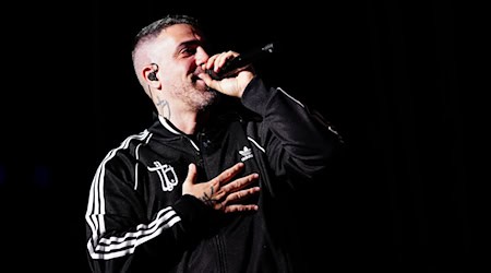 Rapper Bushido hat einen geplanten Auftritt auf einem Festival am Wochenende in Bayern abgesagt. (Archivbild) / Foto: Eva Manhart/APA/dpa