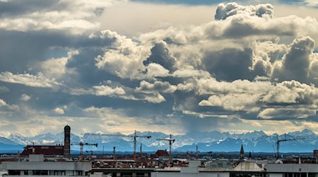 Einem Städteranking zufolge sind München und sein Umland der wirtschaftsstärkste Ballungsraum Deutschlands. Doch der Vorsprung vor Berlin ist nicht mehr groß. (Symbolbild) / Foto: Peter Kneffel/dpa