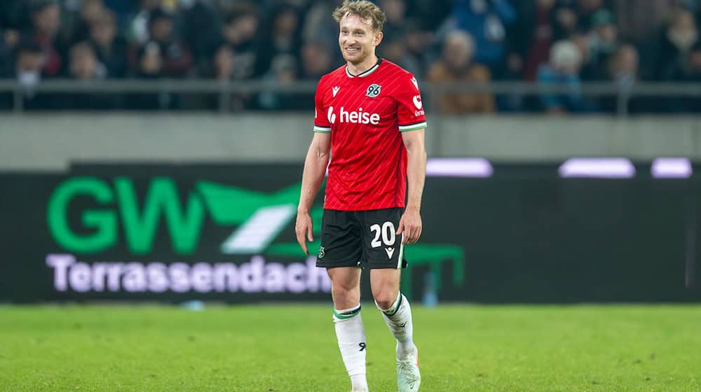 Jannik Dehm wechselt nach Fürth. / Foto: David Inderlied/dpa