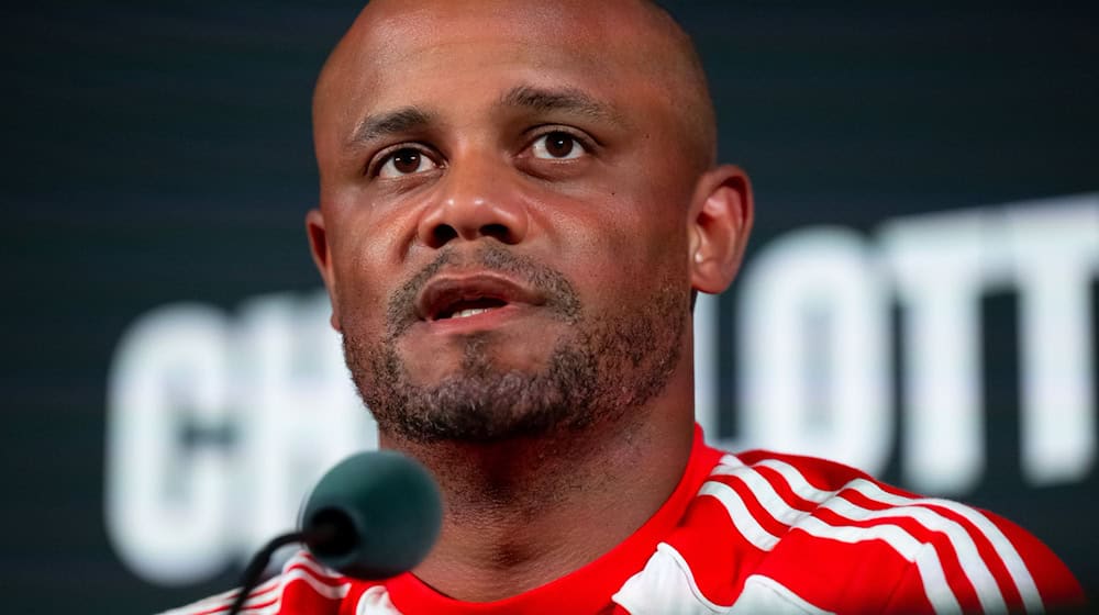 Vincent Kompany äußert sich zur WM-Rolle von Manuel Neuer. / Foto: Sven Hoppe/dpa