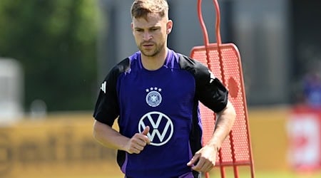 Joshua Kimmich gehört bald zu den DFB-Spielern mit mindestens 100 Einsätzen.  / Foto: Federico Gambarini/dpa