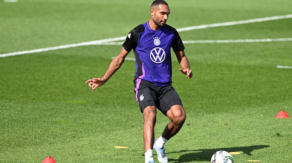 Jonathan Tah dürfte nach den Nations-League-Spielen mit dem Nationalteam schon schnell für den FC Bayern im Einsatz sein. / Foto: Federico Gambarini/dpa