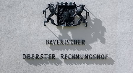 Die obersten Kassenprüfer drängen die Staatsregierung zum Handeln. (Archivbild) / Foto: Sven Hoppe/dpa