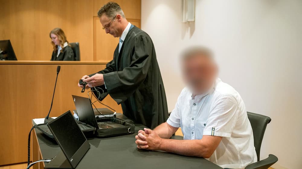 Die Ermittlungen gegen den 64-Jährigen waren wegen eines mutmaßlich beleidigenden X-Posts über den ehemaligen Bundeswirtschaftsminister Robert Habeck (Grüne) in Gang gekommen. / Foto: Daniel Vogl/dpa
