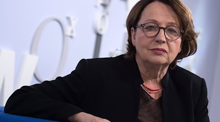 Katja Lange-Müller bekommt den Thomas-Mann-Preis. (Archivbild) / Foto: Arno Burgi/dpa-Zentralbild/dpa