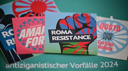 In Bayern haben Vorfälle zum Nachteil Angehöriger der Minderheit der Sinti und Roma im vergangenen Jahr zugenommen.  (Symbolbild) / Foto: Sebastian Gollnow/dpa